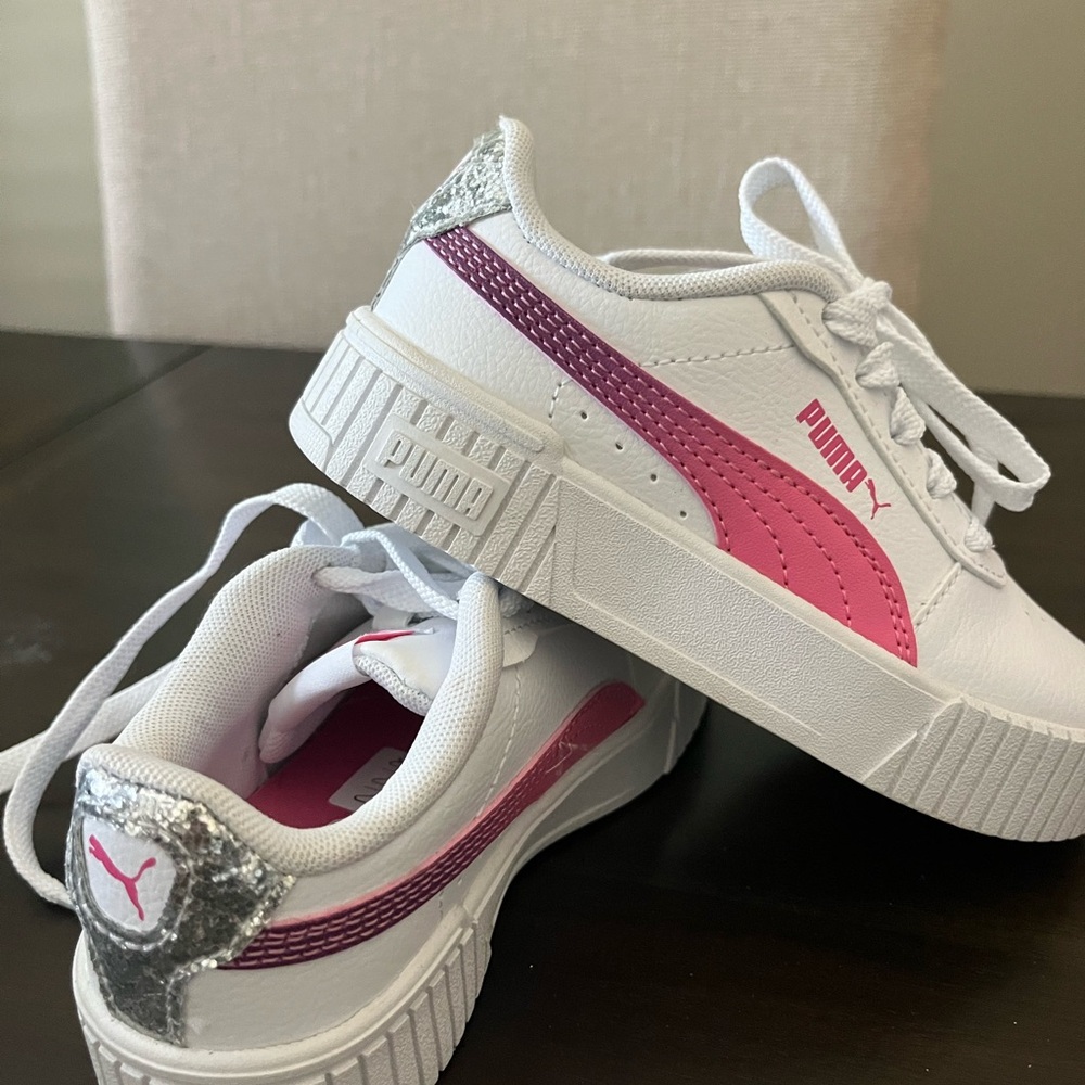 Puma size 11 toddler girls sneakers pink with sparkle backs